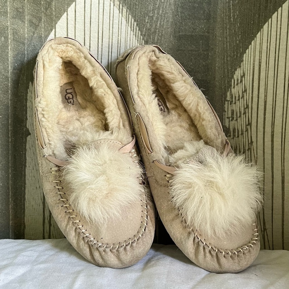 UGG suede pouf moccasins with shearling, satin trim, & rubber soles size 39